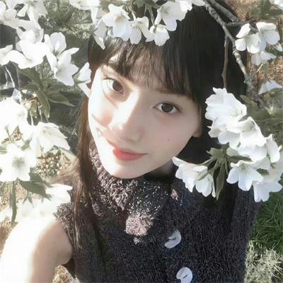 穿越成反派,我拒交兵权